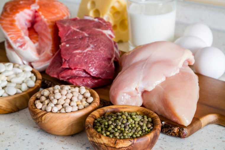 مضرات مصرف بیش از حد پروتئین